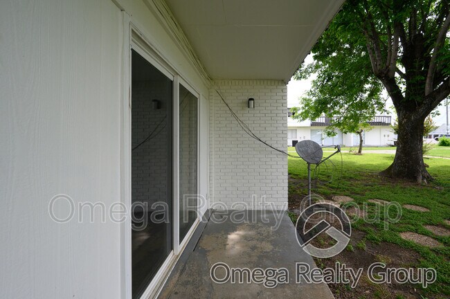 Building Photo - 3382 McGehee Rd