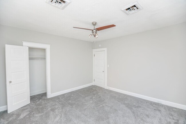 Building Photo - Spacious apartment for rent in Portsmouth ...