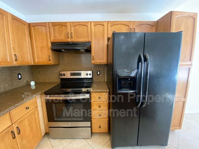 Building Photo - 11666 N 28th Dr