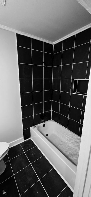 Building Photo - 614 Cleveland St