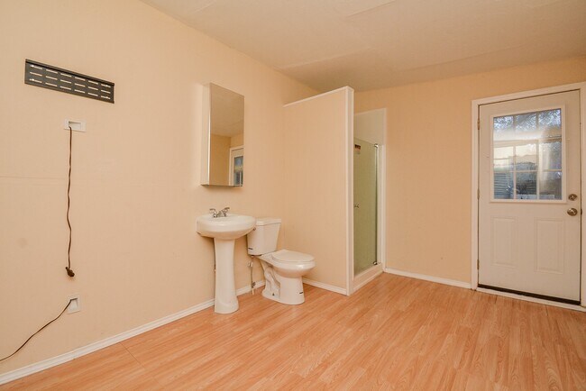 Building Photo - 22906 Indian Ridge Dr