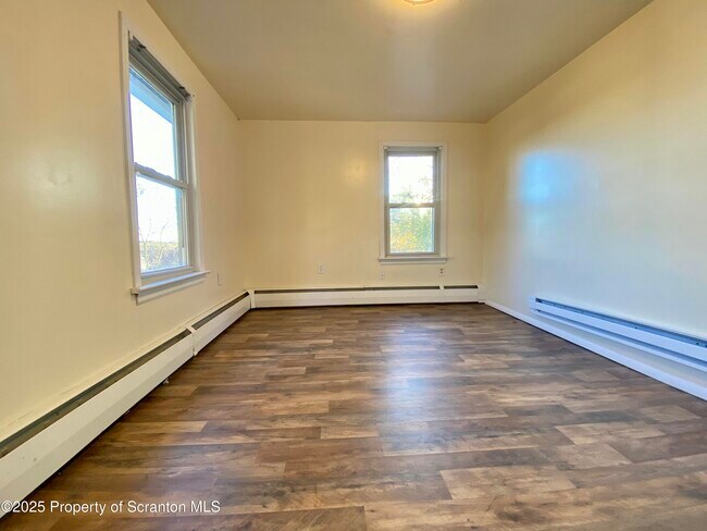 Building Photo - 35 Owego St