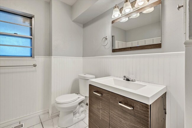 Building Photo - 4524 NW 60th St