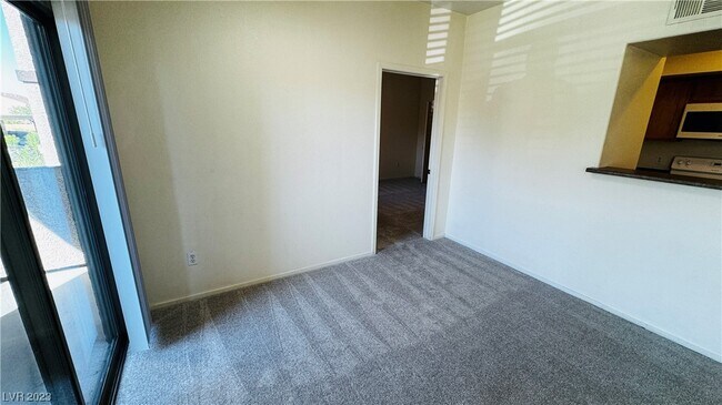 Building Photo - 45 Maleena Mesa St