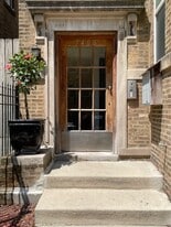 Building Photo - 7408 N Hoyne Ave