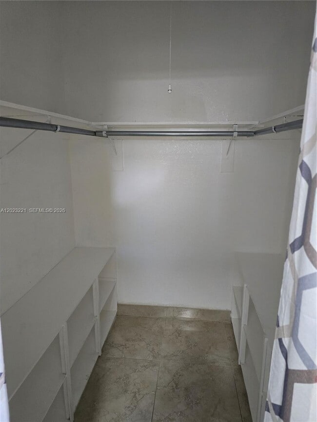 Building Photo - 12535 W Randall Park Dr