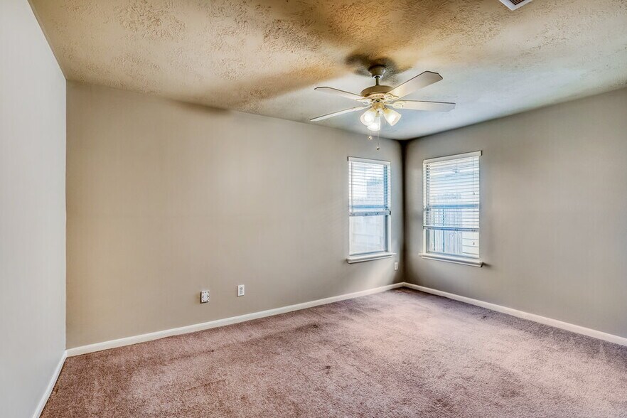 Building Photo - 13118 Kingston Point Ln
