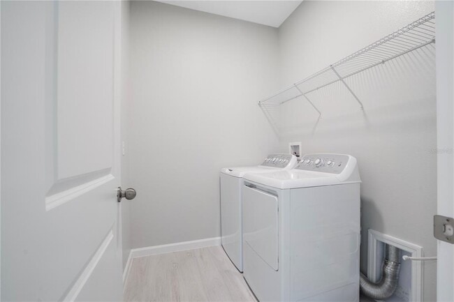 Building Photo - 628 Pothos St