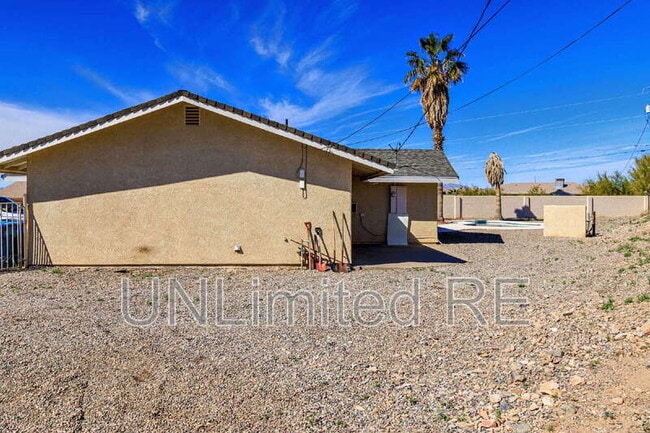 Building Photo - 2771 Typhoon Ln