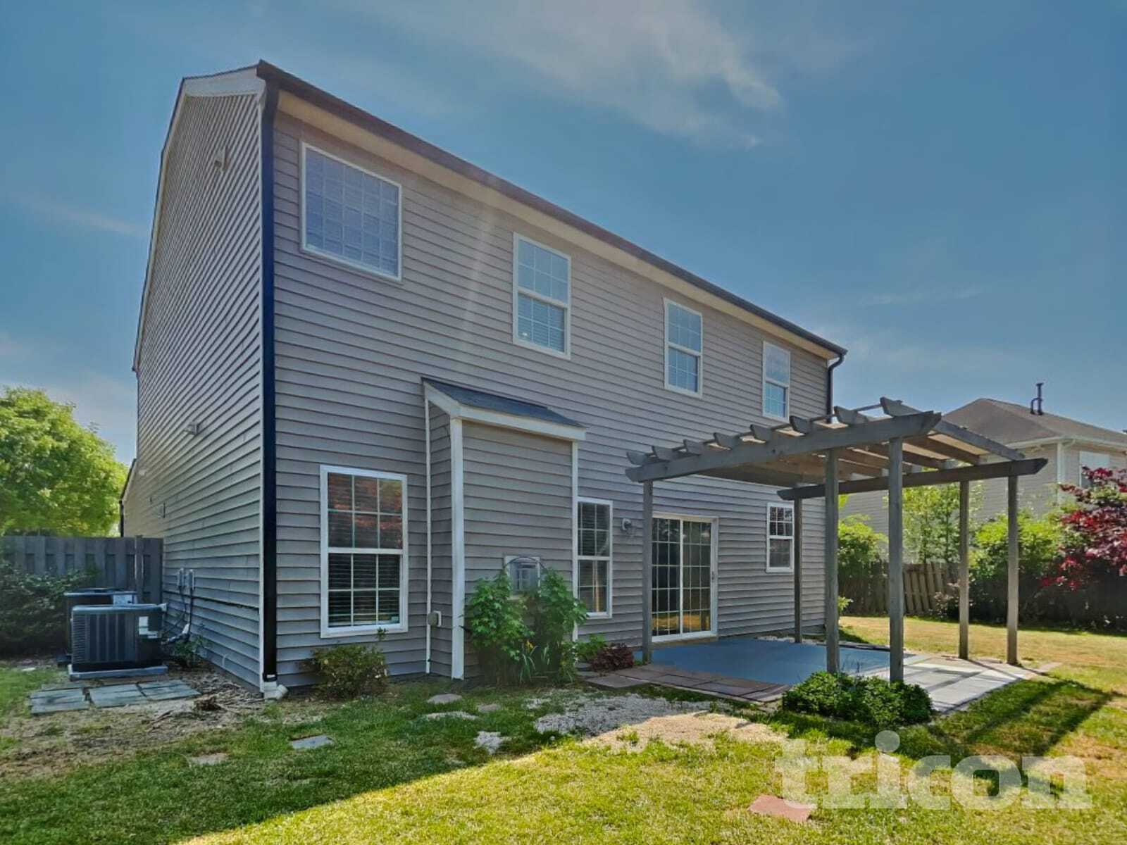 Building Photo - 1104 Braemar Highland Dr