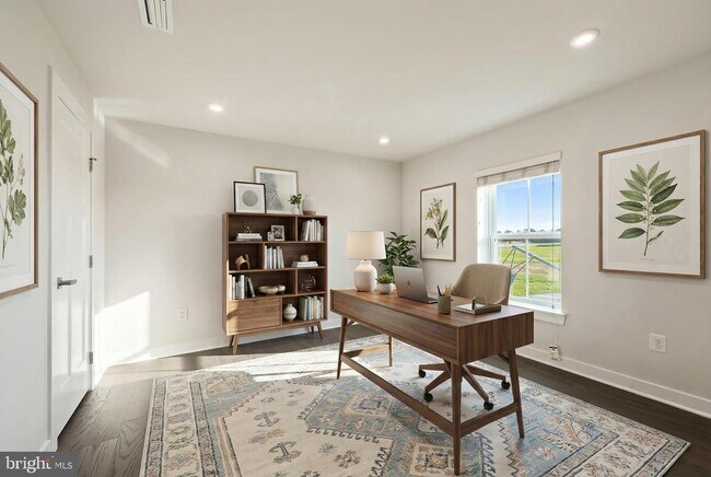 Building Photo - 12 Ervin Dr