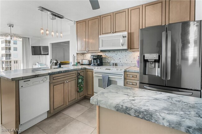 Building Photo - 5500 Bonita Beach Rd SW