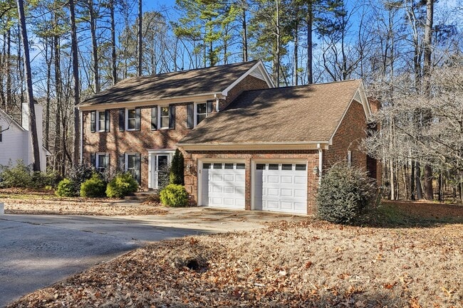 Building Photo - SPACIOUS AND BEAUTIFUL HOME IN DESIRABLE APEX