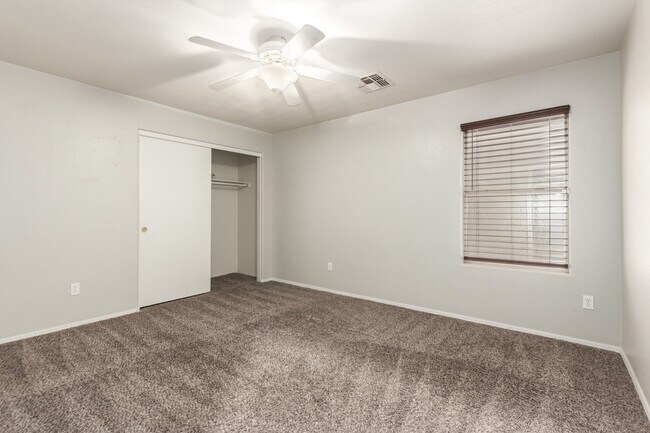Building Photo - 21127 Avenida Del Valle Ct