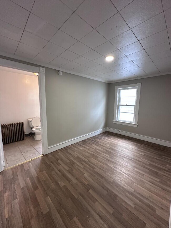 Building Photo - 787 Keating St