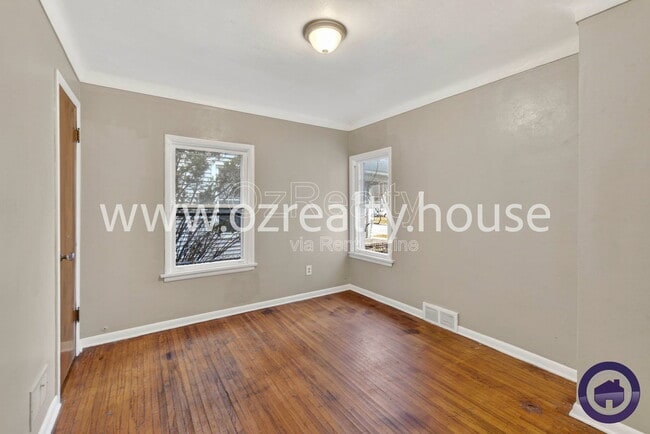 Building Photo - 837 Colburn St