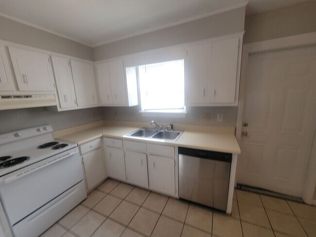 Building Photo - Chalet - Aiken County