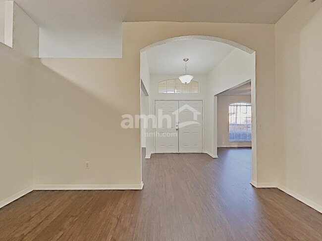 Building Photo - 3244 Sanoma Dr