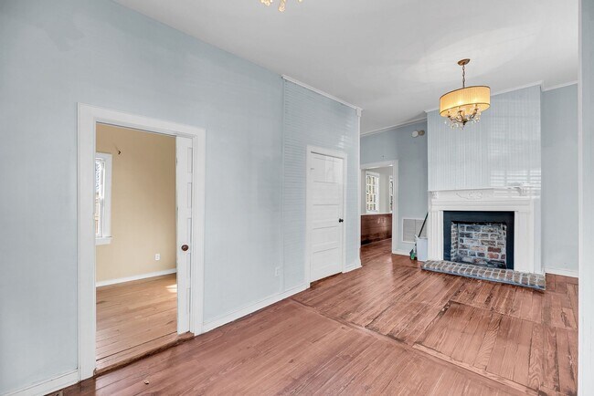 Building Photo - $500.00 OFF FIRST MONTHS MOVE IN SPECIAL W...