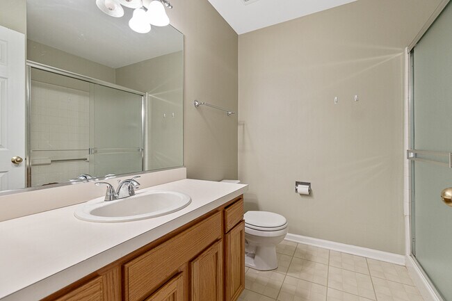 Building Photo - 3103 Anton Dr