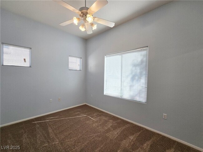 Building Photo - 3325 Cactus Shadow St