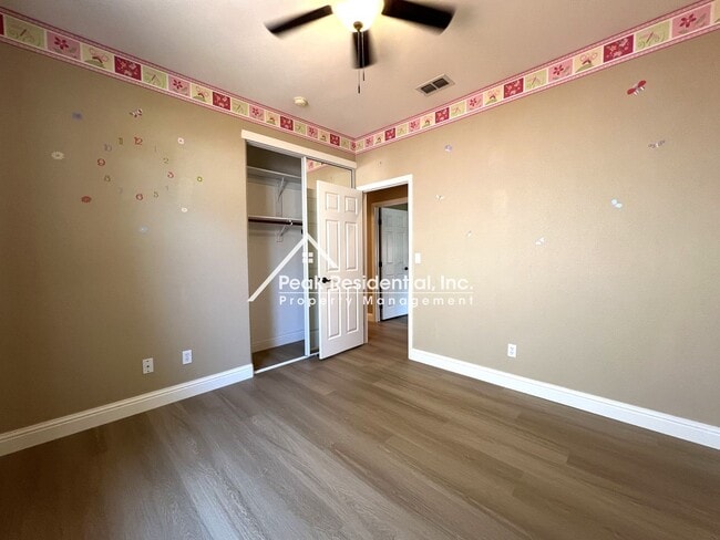 Building Photo - Beautiful 3bd/2.5ba Elk Grove Home