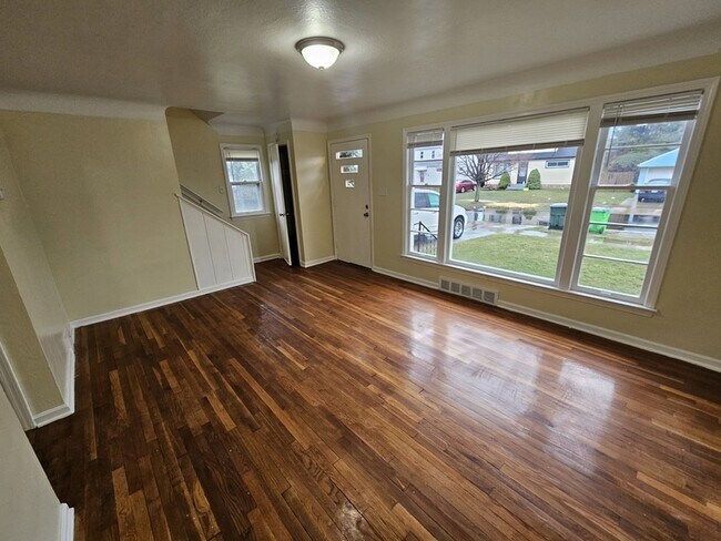 Building Photo - 24630 Alberton Rd