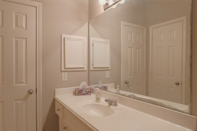 Building Photo - 2107 Sherbrook Park Ln
