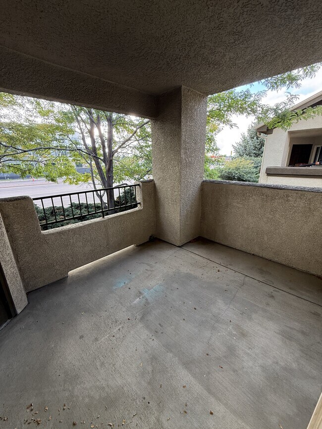 Building Photo - 3732 Riviera Grove