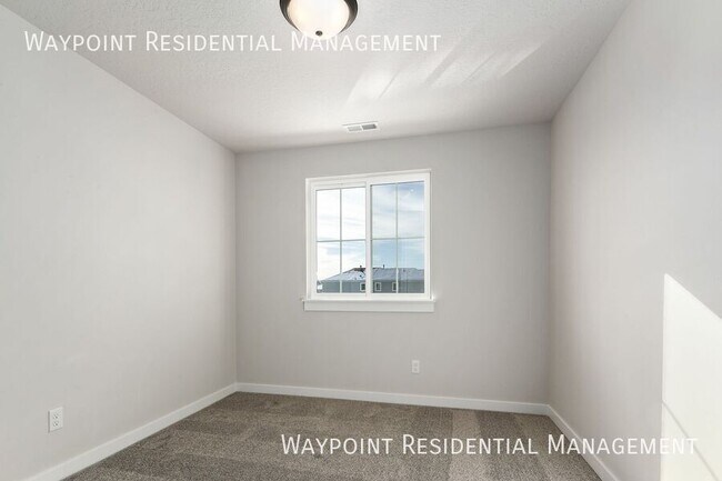 Building Photo - 2094 S Defio Pl