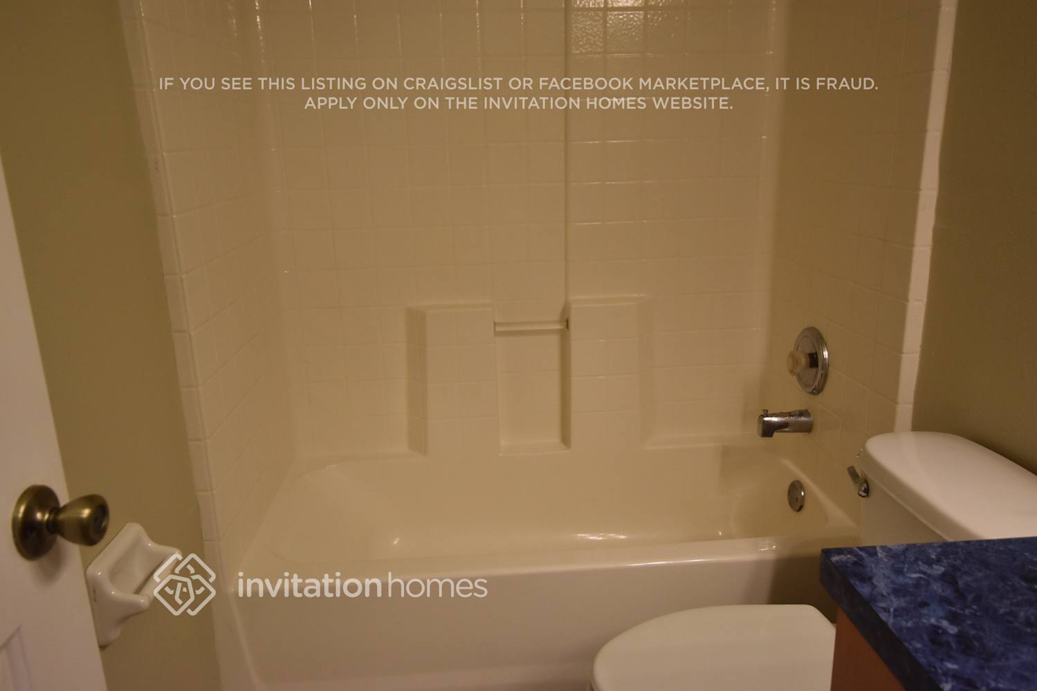 Building Photo - 70 Crystal Dr