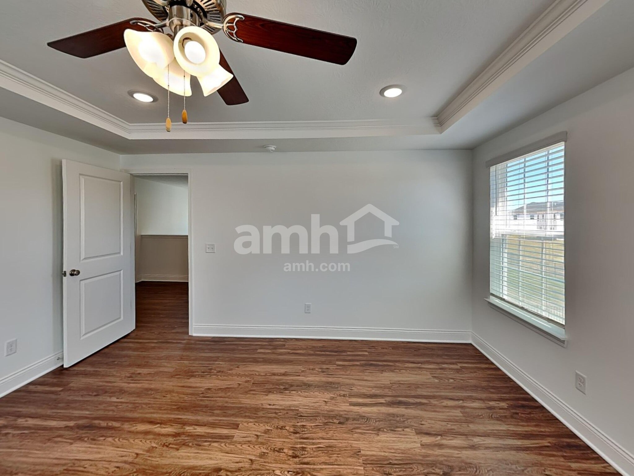 Building Photo - 1077 Castor Dr