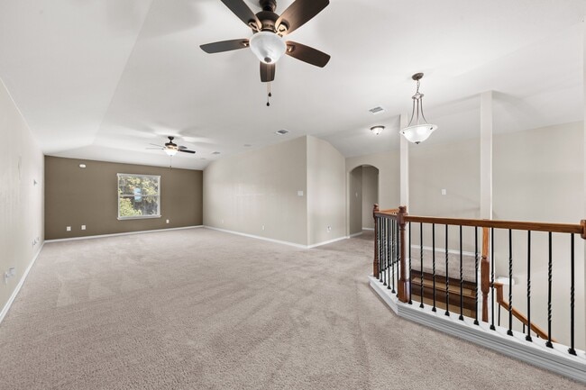 Building Photo - 5705 Fenton Ln