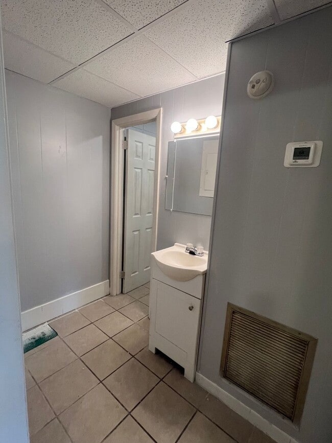 Building Photo - One bed one bath apartment in Ringgold
