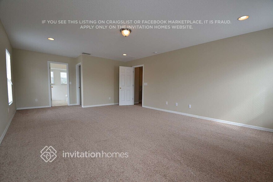 Building Photo - 13630 Podocarpus Ln