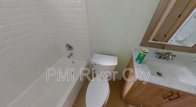 Building Photo - 502 Tidal Wave Ln