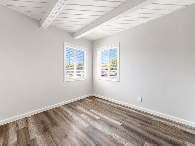 Building Photo - 610 Denslowe Dr
