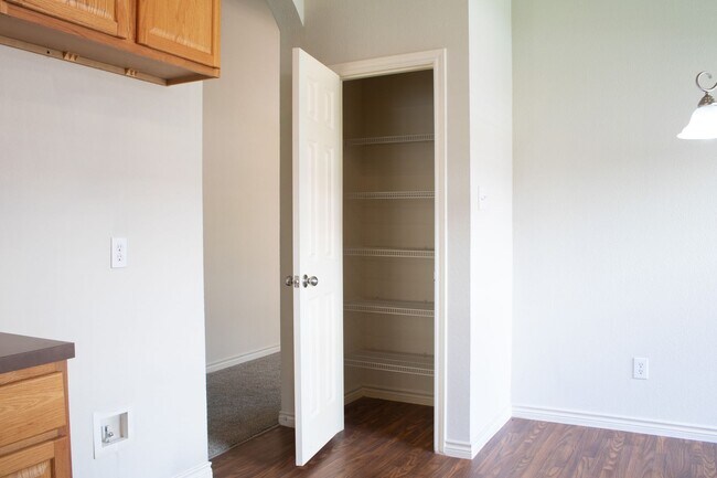 Building Photo - SUNDOWN RANCH-DENTON