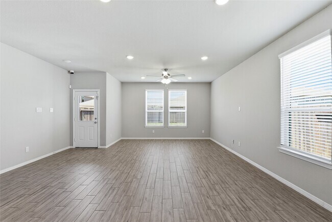 Building Photo - 24715 Oakheath Arbor Ln