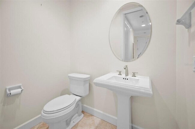 Building Photo - 1375 Beach Rd