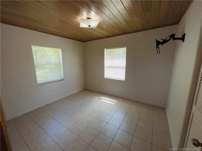 Building Photo - 1406 Citrus Ave