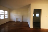 Building Photo - 507 S Verdugo Rd