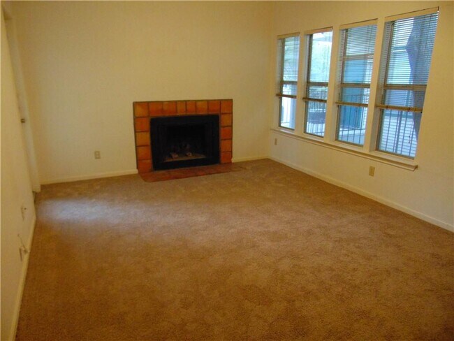 Building Photo - 3115 Tom Green St