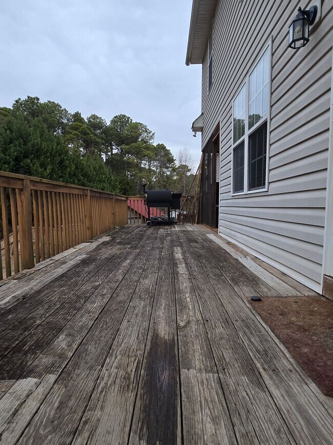 Building Photo - 135 Leggett Dr