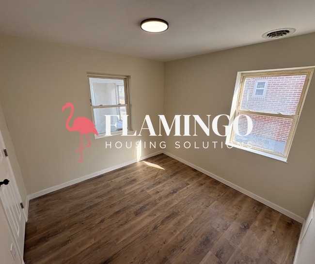 Building Photo - 108 Macready Ave