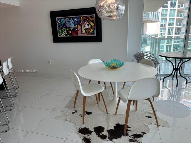 Building Photo - 150 Sunny Isles Blvd