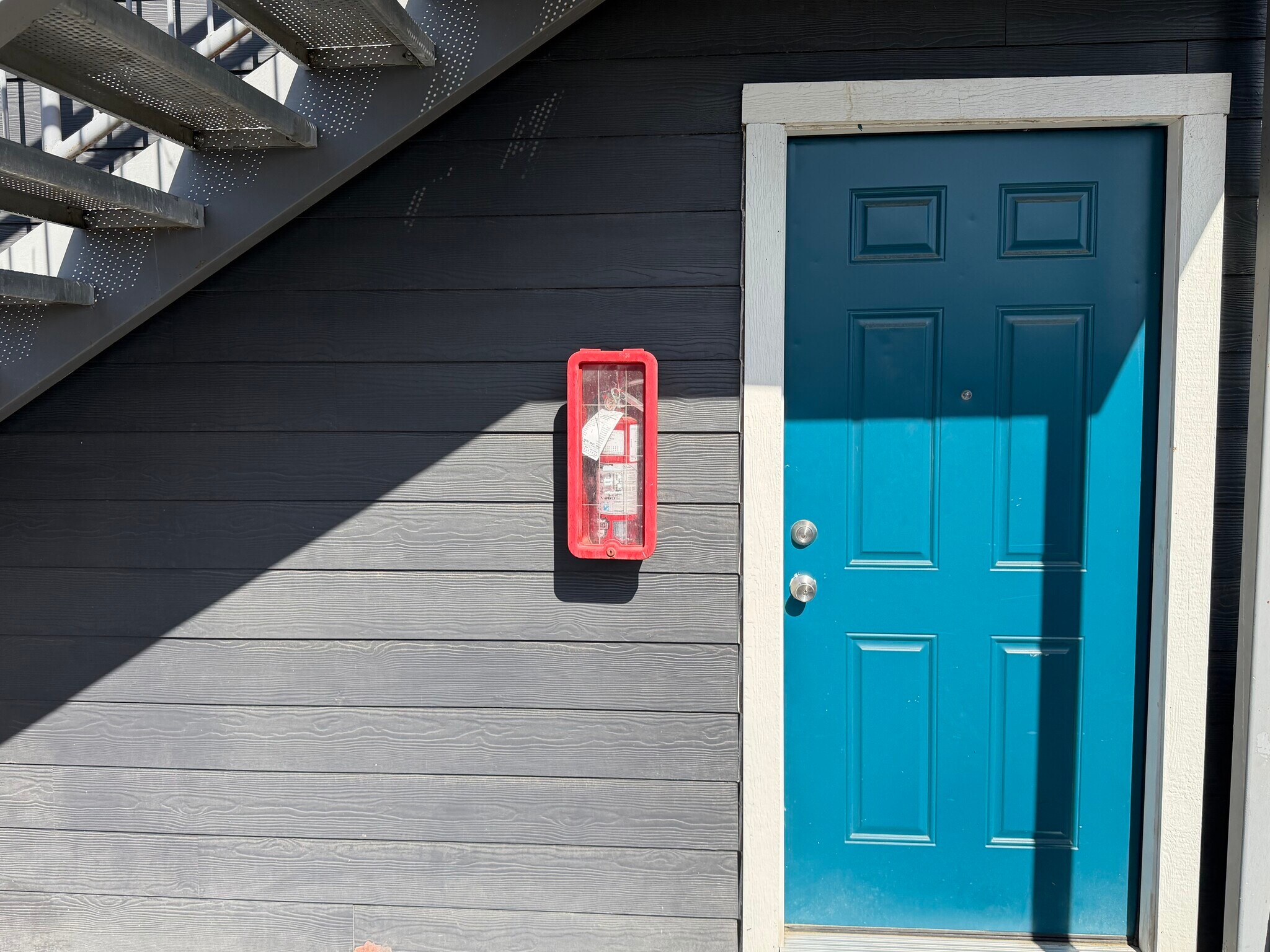 Building Photo - 1514 W 4th Ave