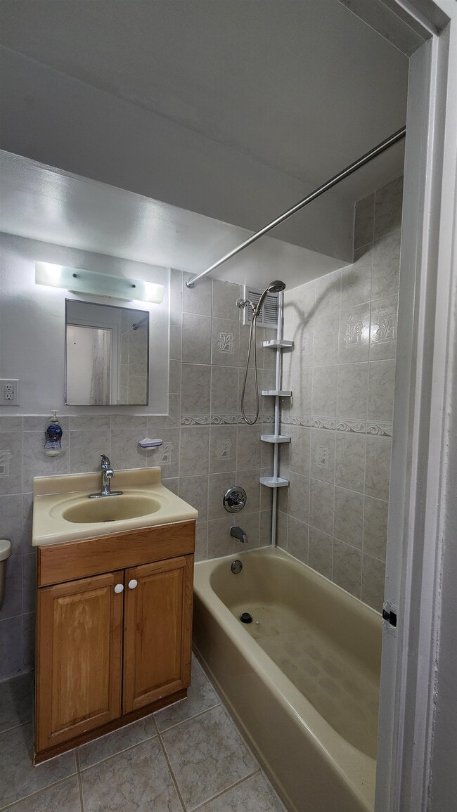 Building Photo - 280 Marin Blvd