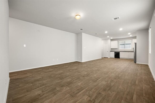 Building Photo - 160 Backwater Rd