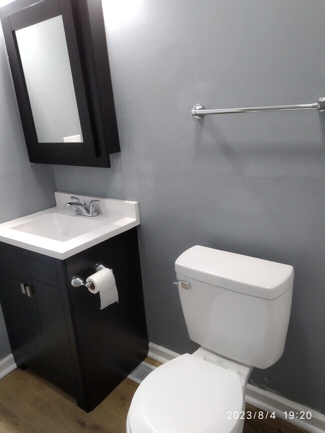 Building Photo - 3601 Kenbrooke Ct